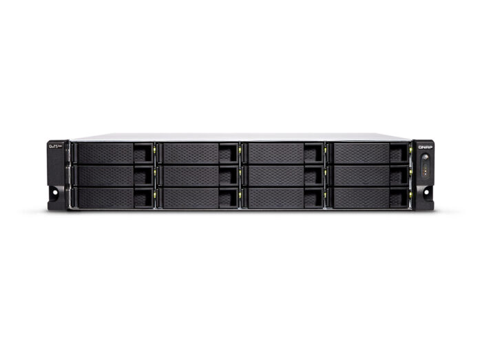 NAS: Qnap TS-h1886XU-RP-R2-D1622-32G