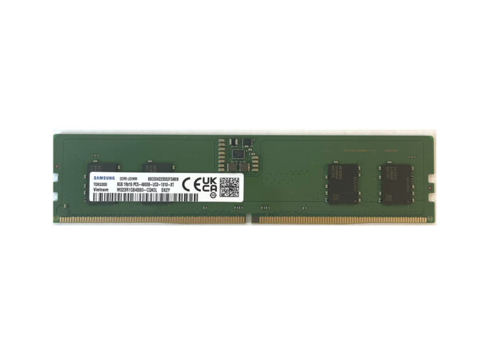 ოპერატიული მეხსიერება: Samsung M323R1GB4BB0-CQKOL 16GB